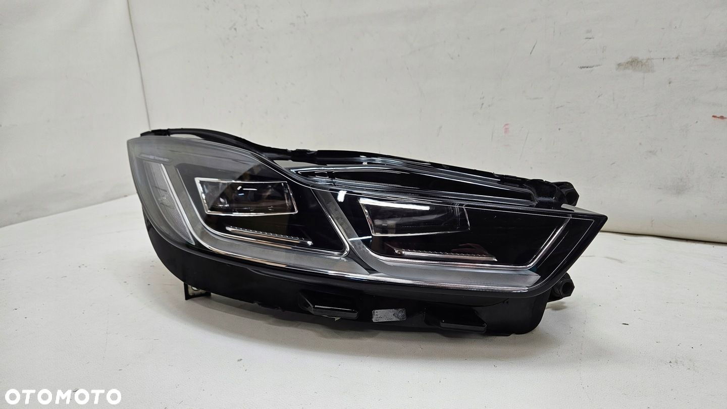 LAMPA PRAWA PRZÓD JAGUAR I-PACE X590 HIGH J9D3 - 2