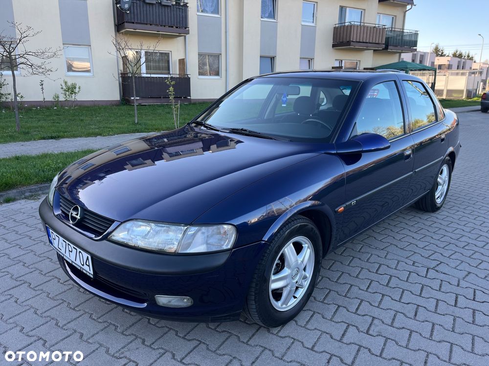 Opel Vectra 1.6 CD - 1