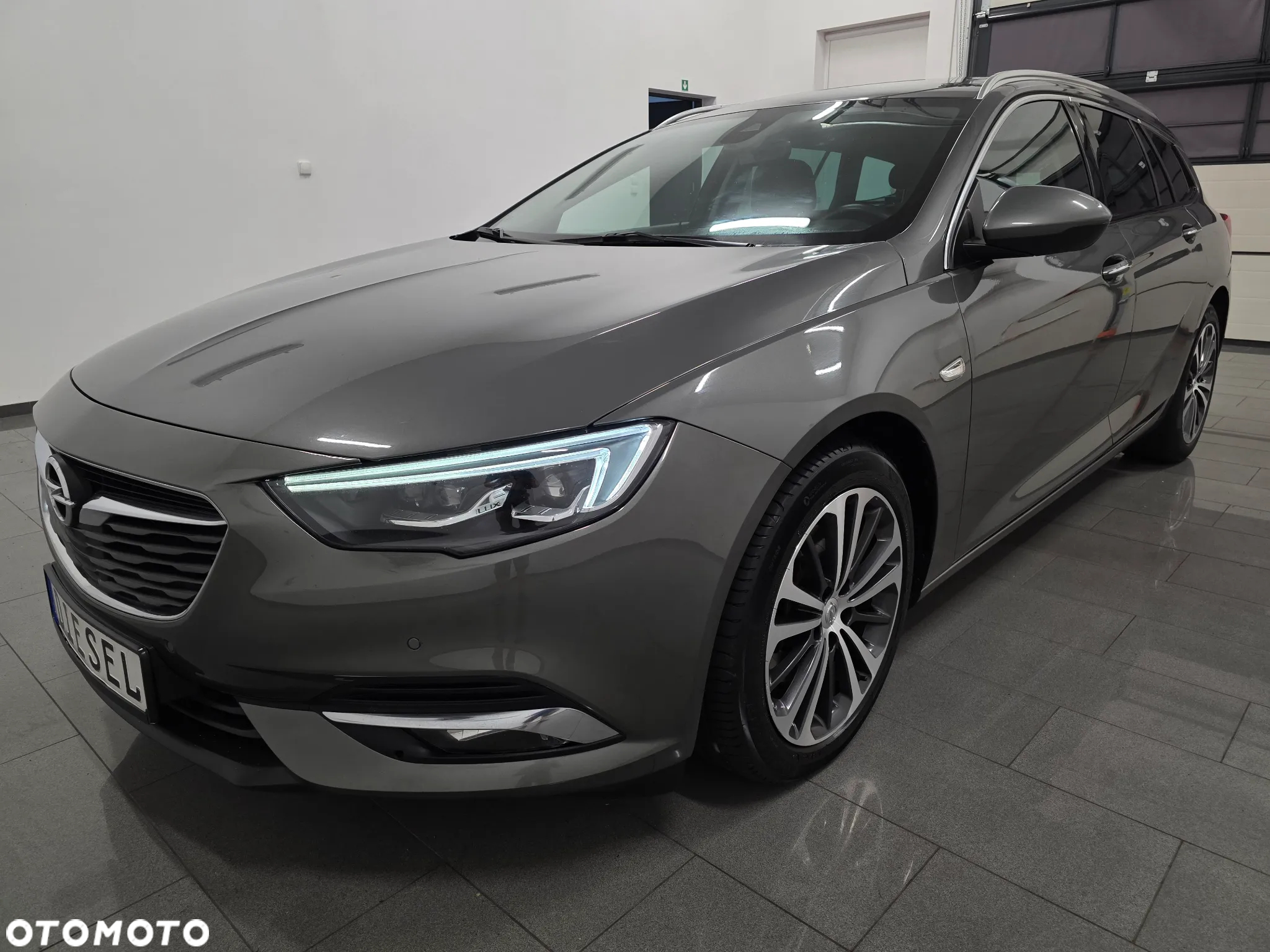 Opel Insignia Sports Tourer 2.0 Diesel Exclusive - 2