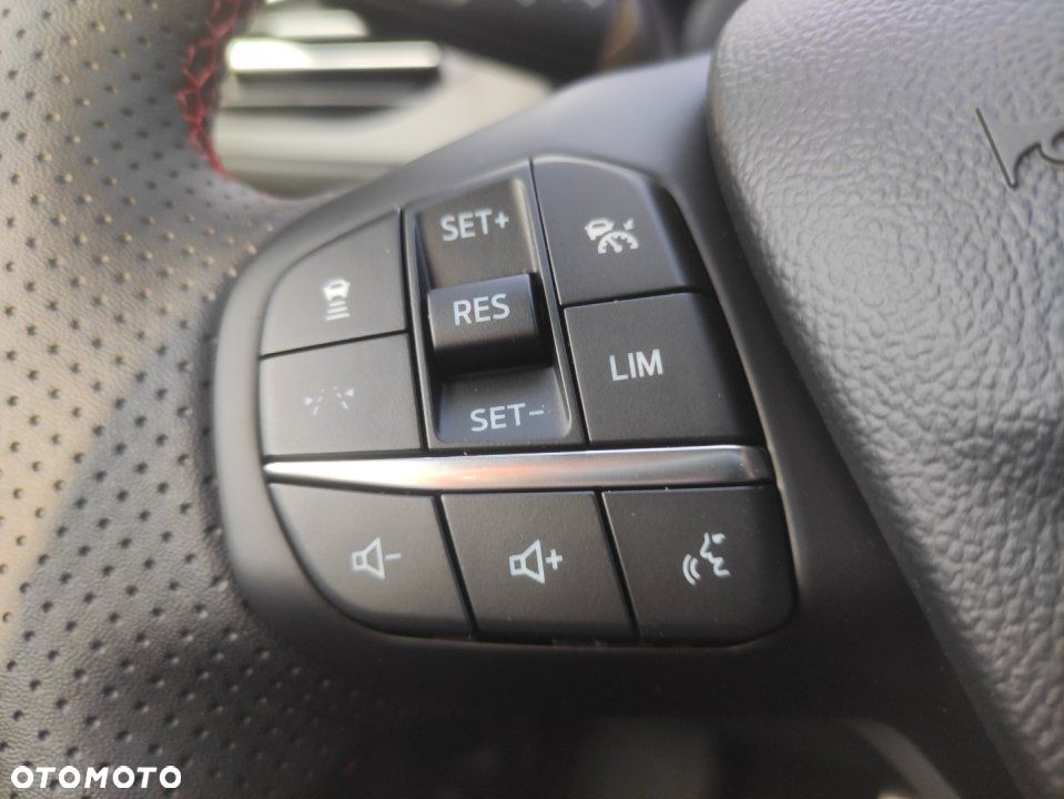 Ford Kuga - 18