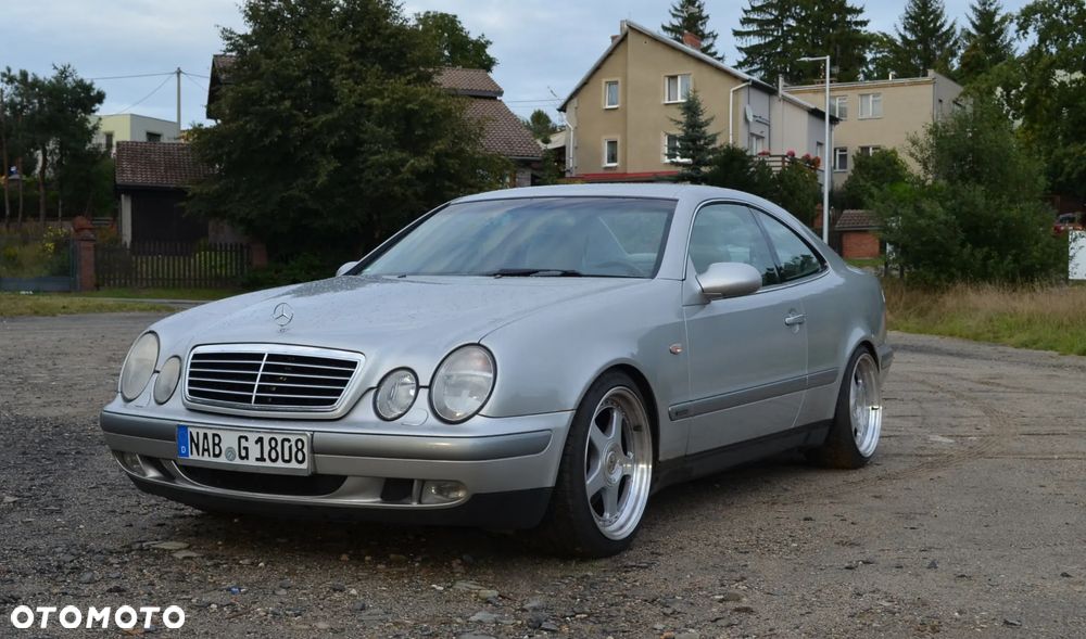 Mercedes-Benz CLK - 3