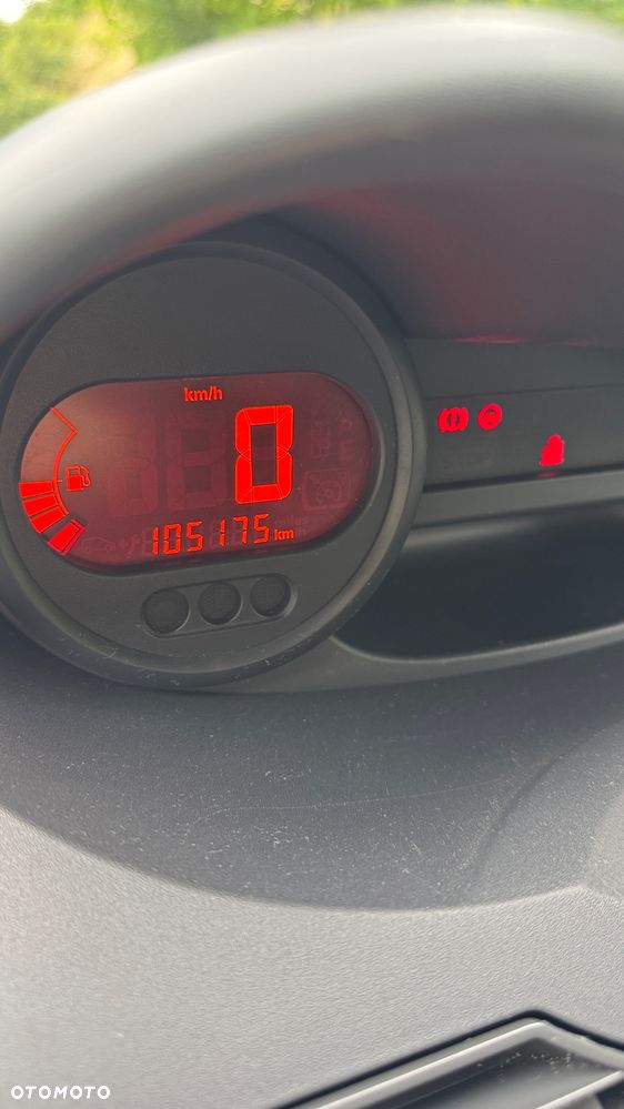 Renault Twingo 1.2 Authentique - 12