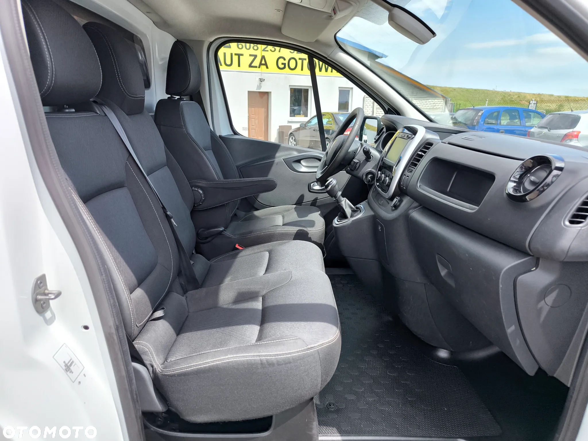 Renault Trafic - 9