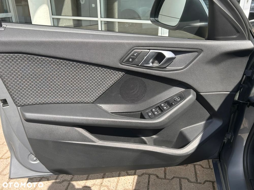 BMW Seria 1 118i Advantage - 12