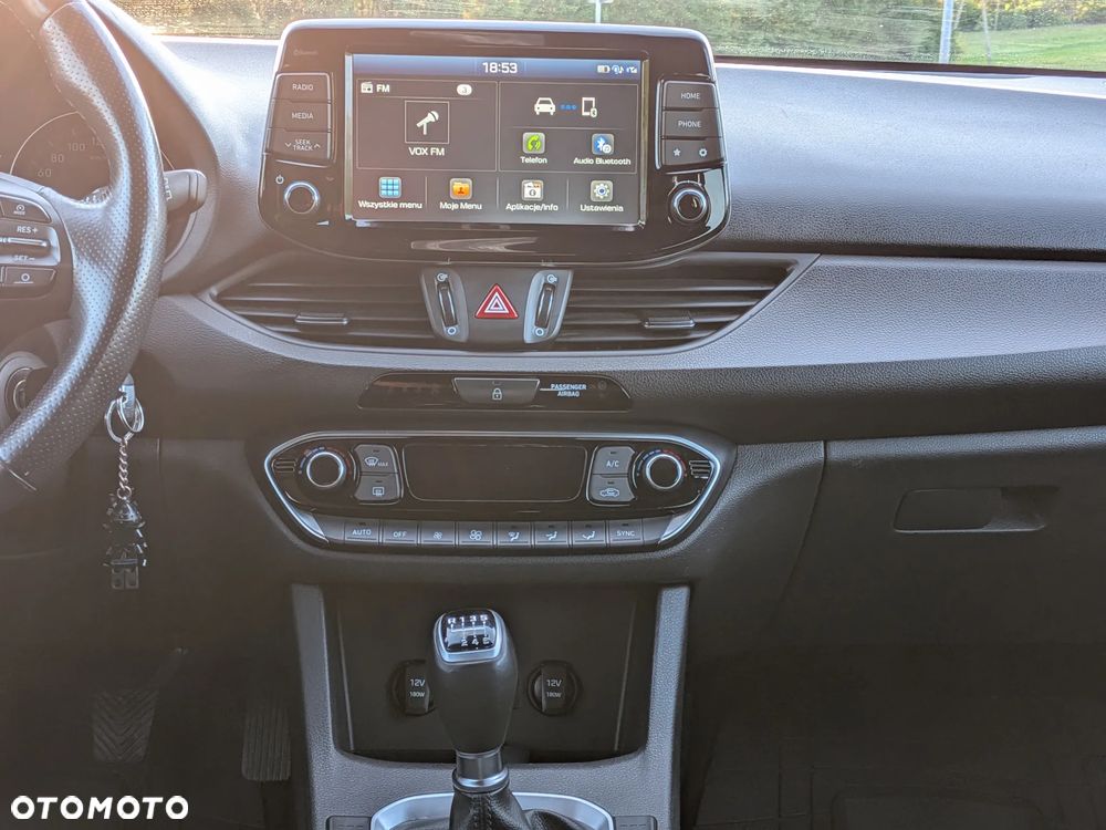 Hyundai i30 1.4 T-GDI Premiere Style - 8