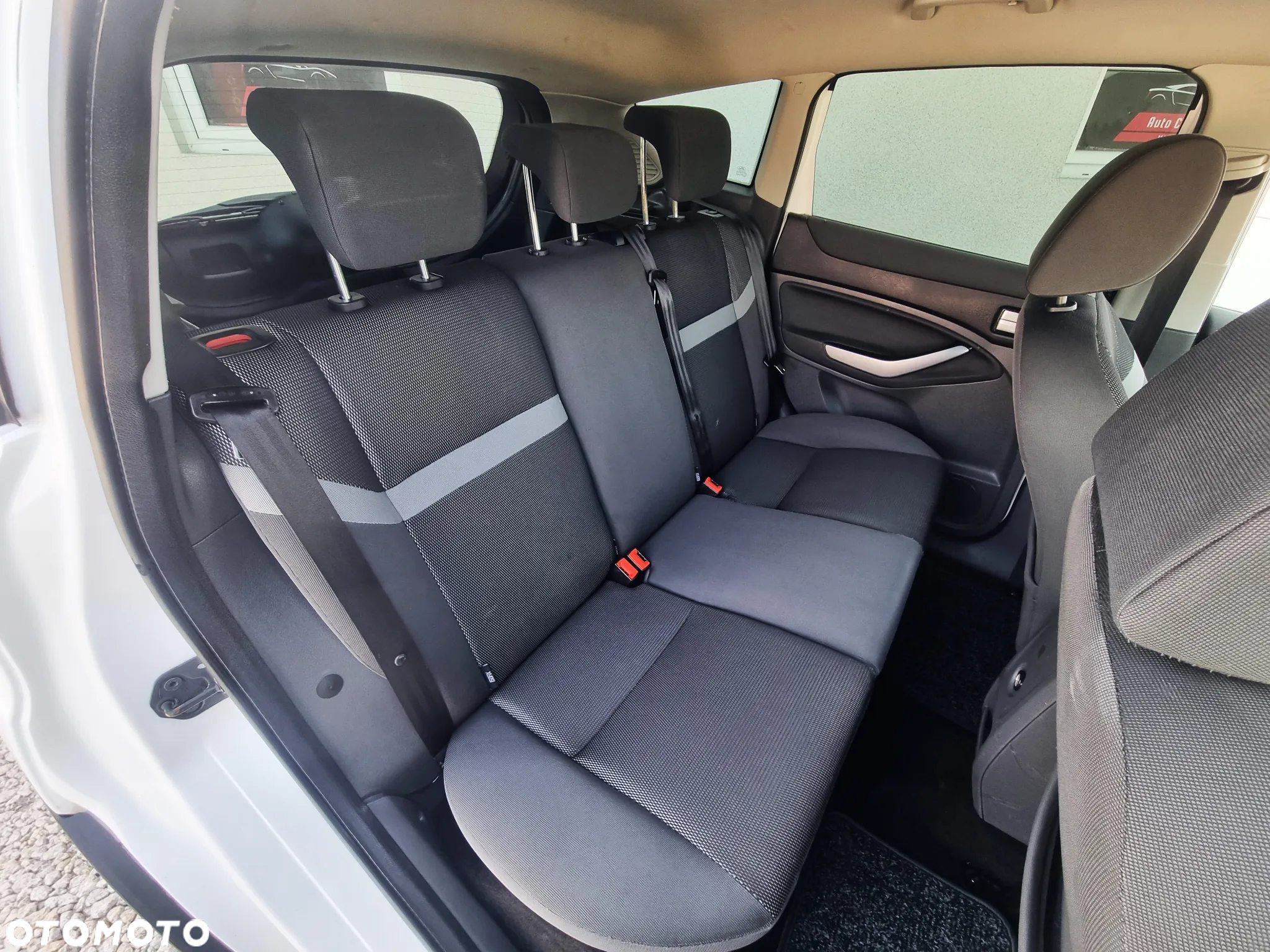 Ford Kuga 2.0 TDCi 4x4 Trend - 11