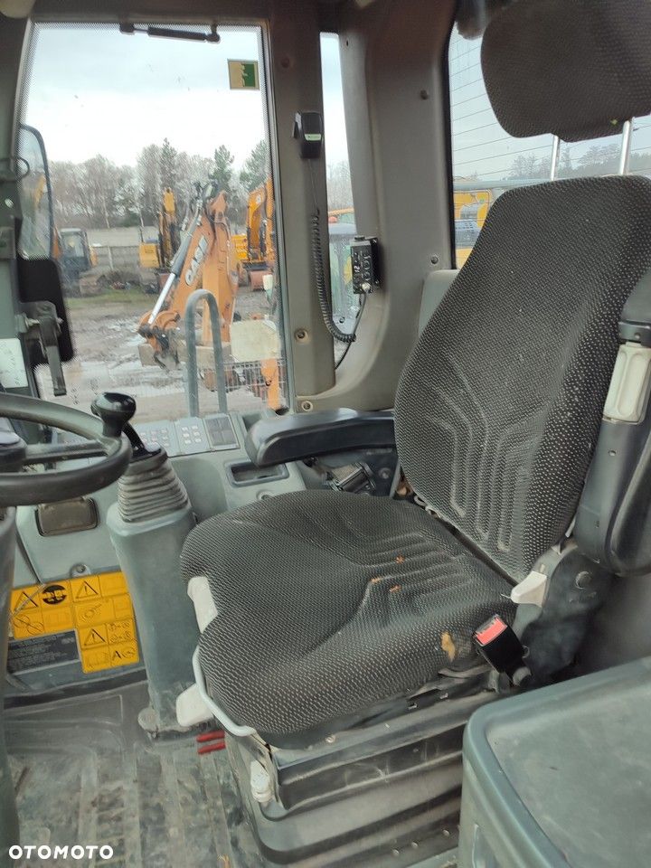 Liebherr L 566 2PLUS2 - 26