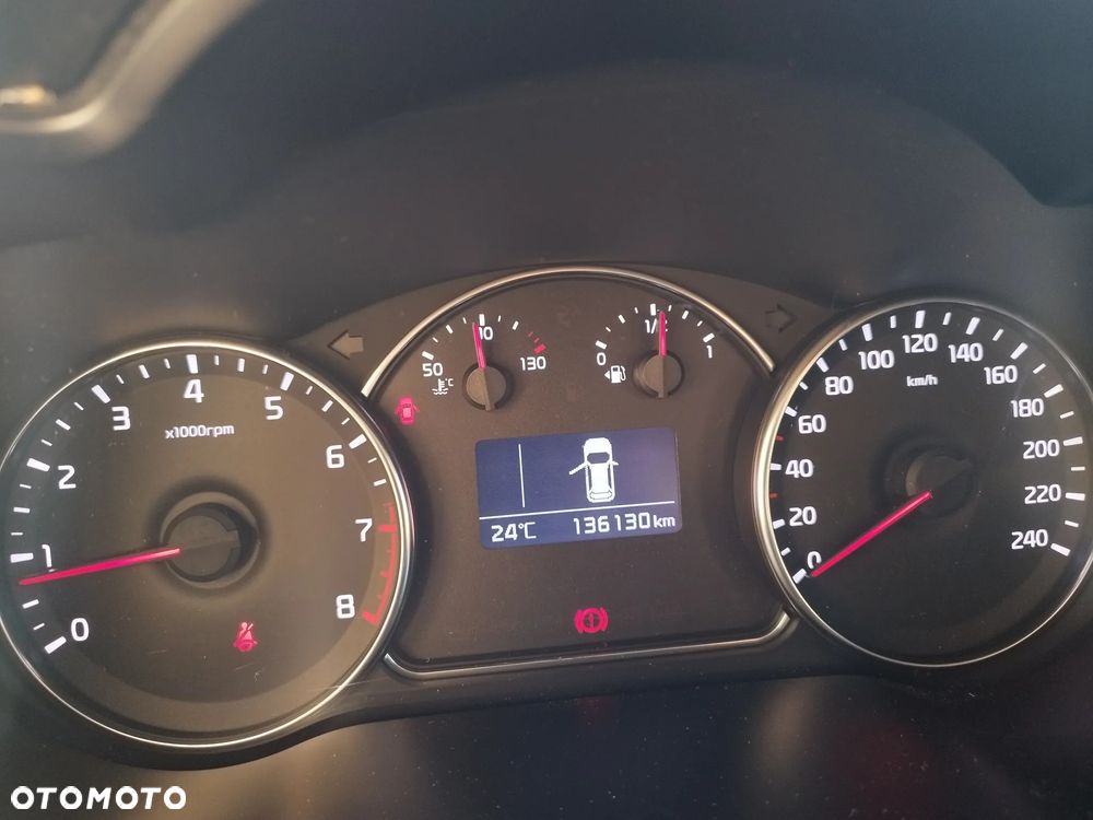 Kia Carens 1.6 GDI M - 17