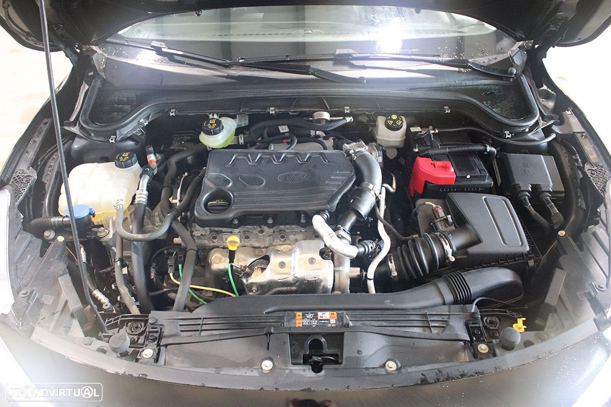 Ford Focus SW 1.5 TDCi EcoBlue Active - 23