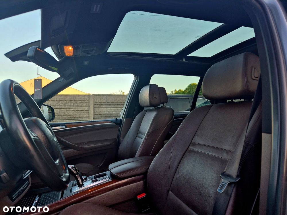 BMW X5 xDrive35d - 16