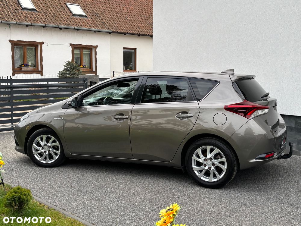 Toyota Auris 1.8 HSD Prestige NAVI - 24