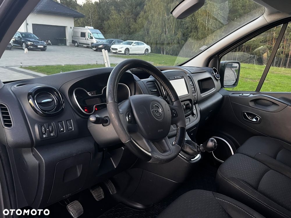 Opel Vivaro - 13