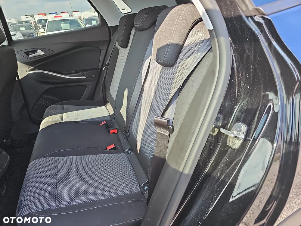 Opel Grandland X 1.2 T GPF Design Line S&S - 12