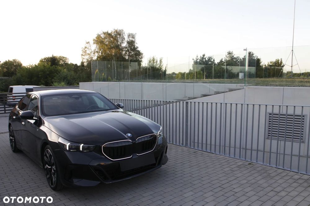 BMW Seria 5 520d mHEV M Sport - 3