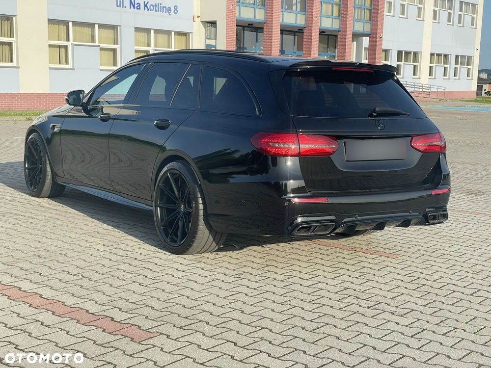 Mercedes-Benz Klasa E AMG 63 S 4Matic+ AMG Speedshift MCT-9G - 14