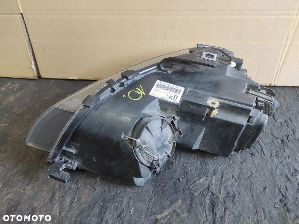 AUDI A3 8P 03-08R LAMPA PRAWA PRZEDNIA PRAWY PRZÓD XENON EUROPA 8P0941004M WYSYŁKA !!!!! - 2