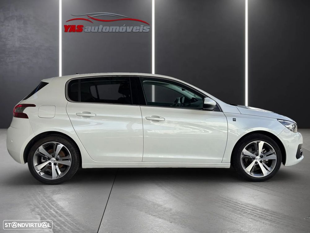 Peugeot 308 PureTech 130 GPF EAT8 Stop & Start Tech Edition - 19