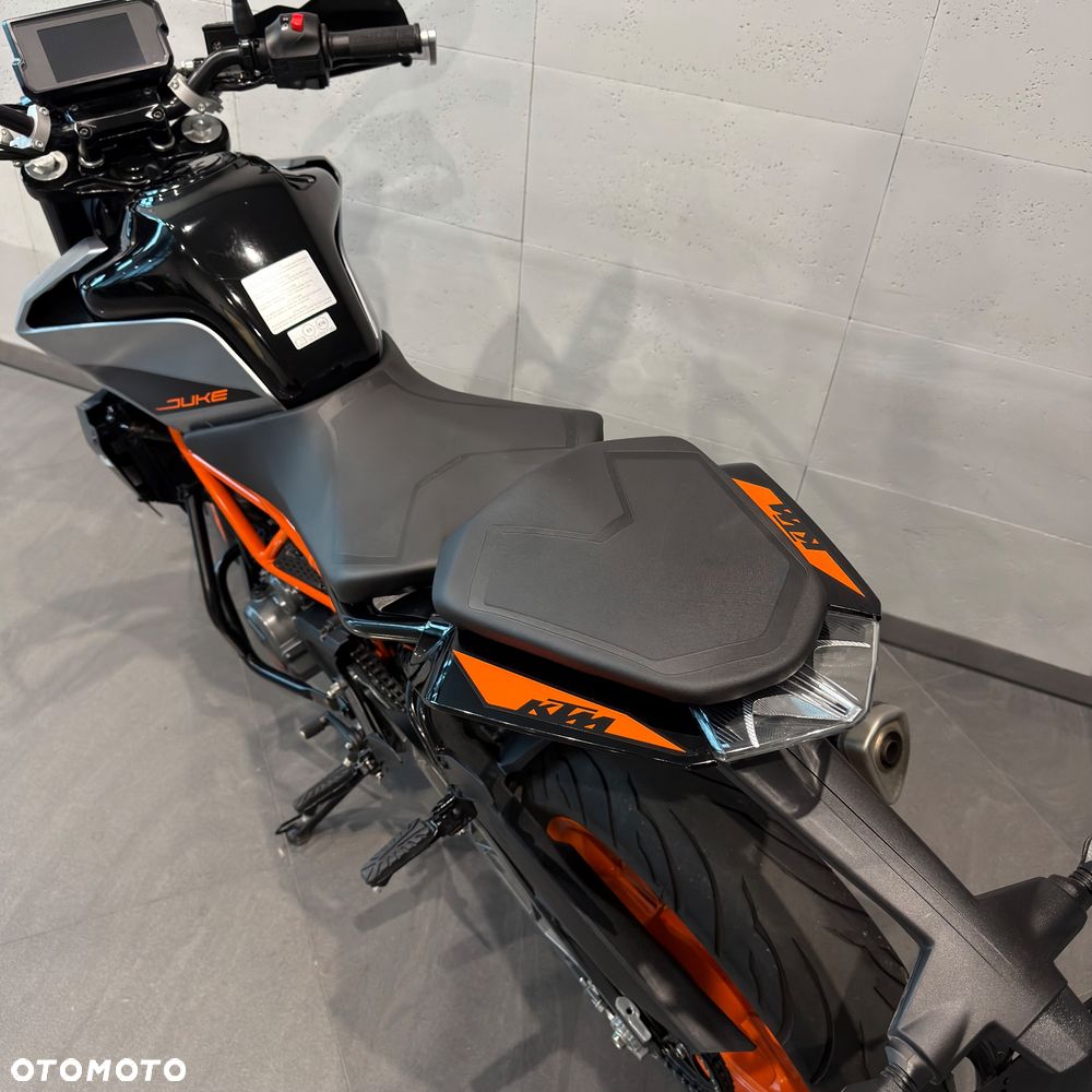 KTM Duke 390 - 13
