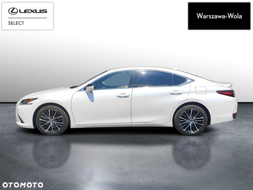 Lexus ES 300h Business Edition - 4