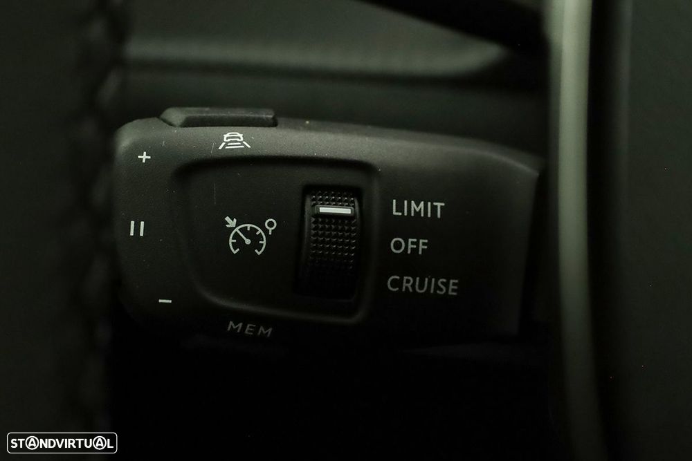 Peugeot e-2008 50 kWh GT - 20