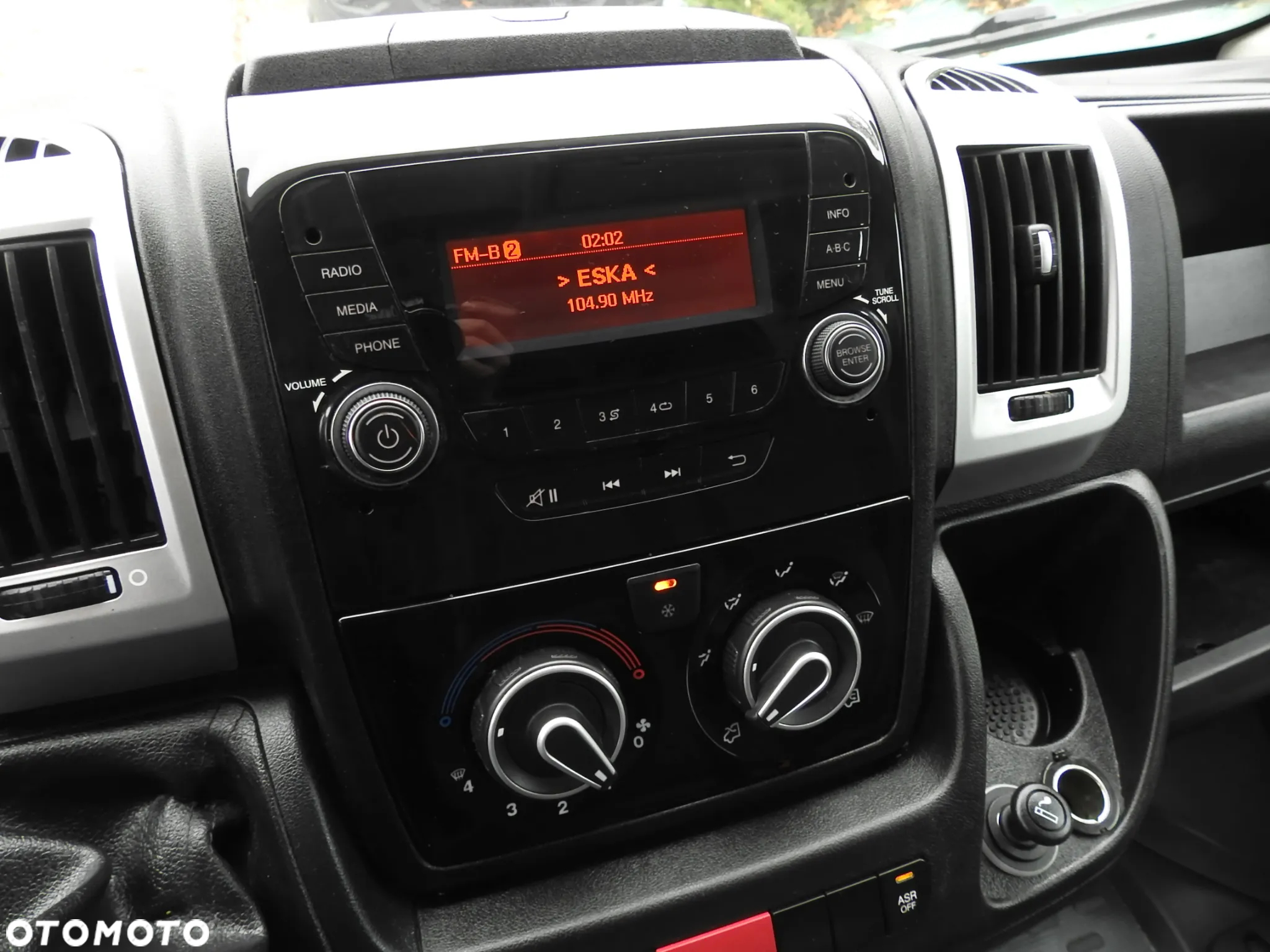 Fiat DUCATO PLANDEKA WINDA 8 PALET WEBASTO KLIMATYZACJA TEMPOMAT PNEUMATYKA 180KM [ 1781 ] - 39