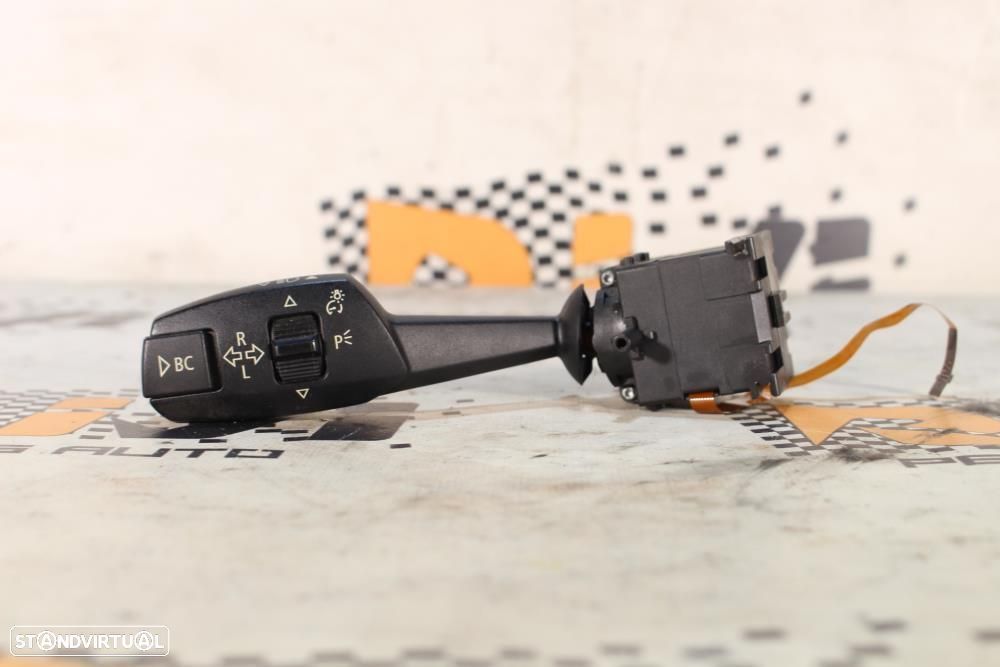 Manete Das Luzes / Piscas Bmw 3 (E90)  01108100 / E81 E82 E87 E88 E90 - 1