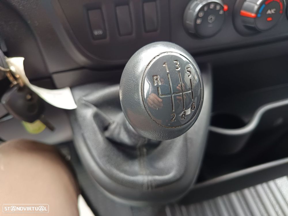 Renault Master 2.3 dCi L3H2 3.5T TP - 21