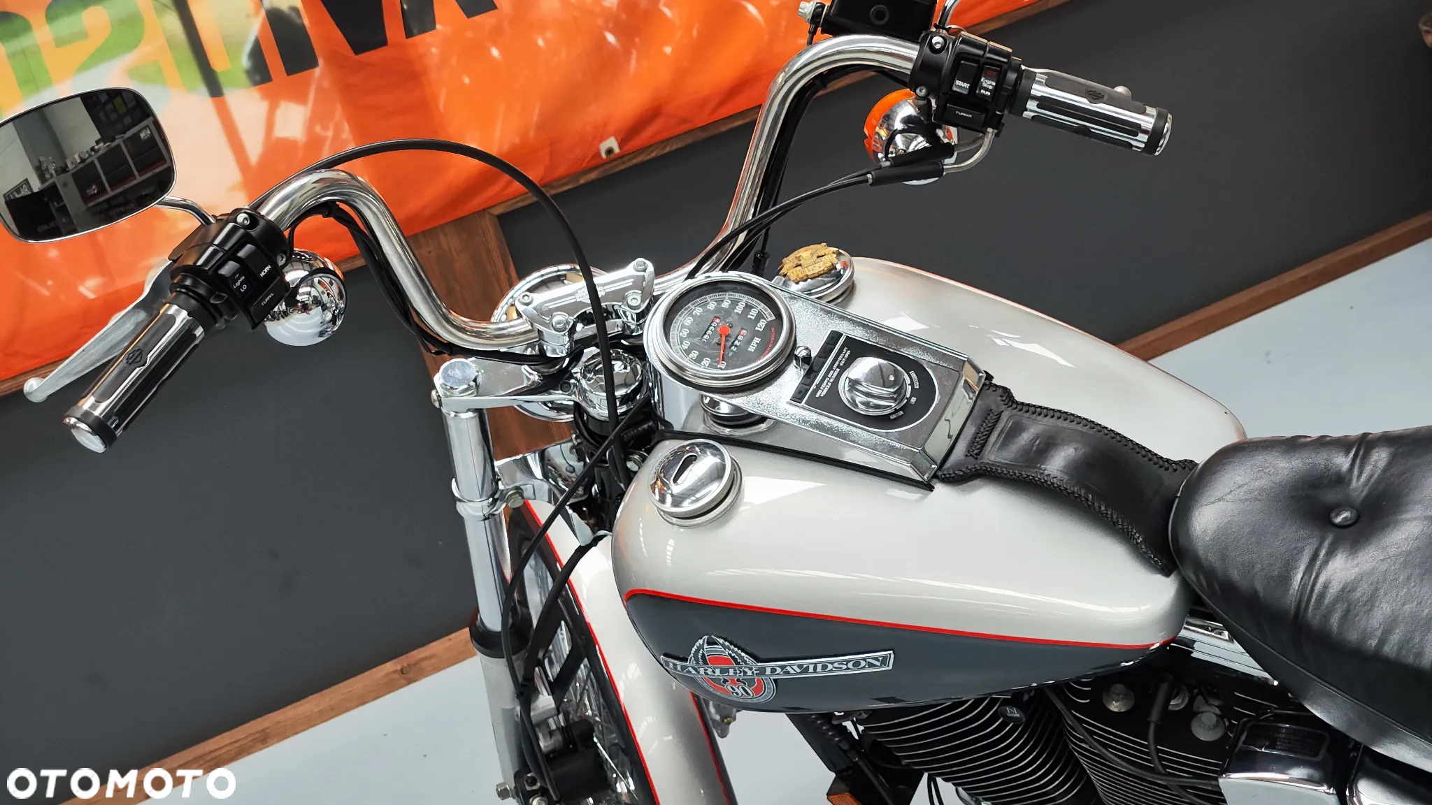 Harley-Davidson Dyna Wide Glide - 40