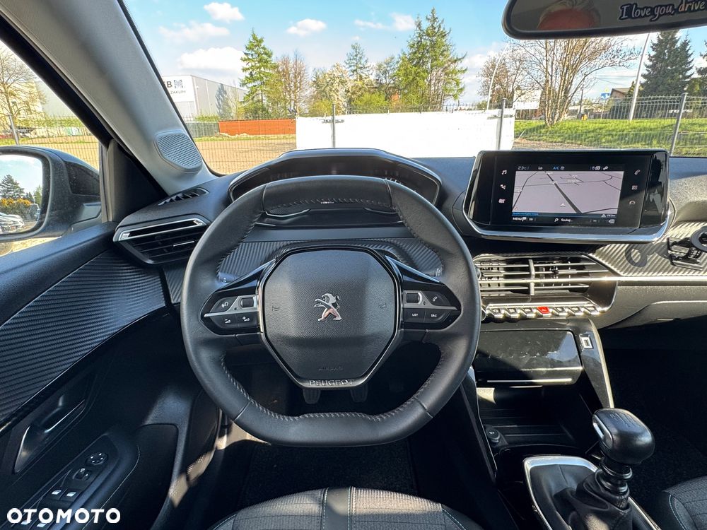 Peugeot 208 - 27