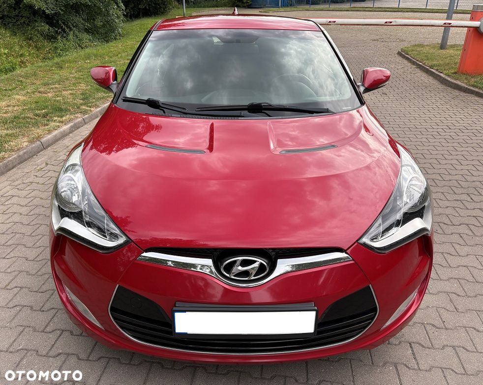Hyundai Veloster - 3