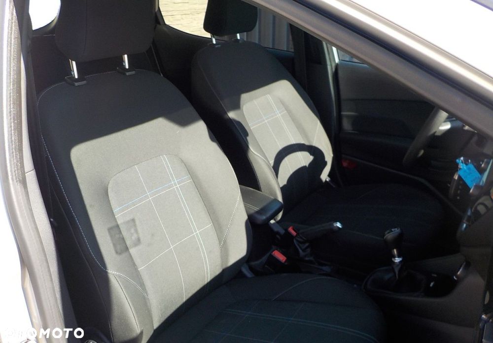 Ford Fiesta - 22