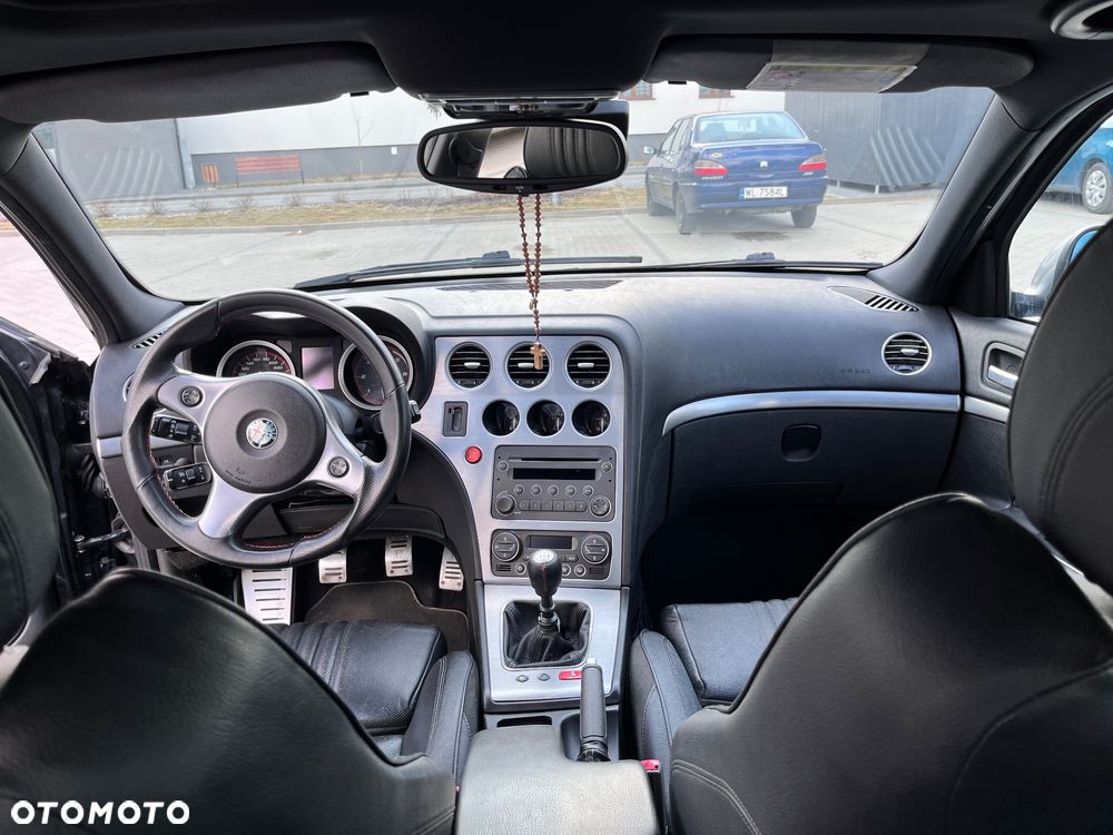 Alfa Romeo 159 1.9 JTDM 16V DPF ti - 12