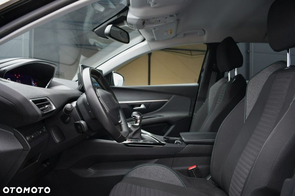 Peugeot 3008 1.2 PureTech Active Pack S&S - 15