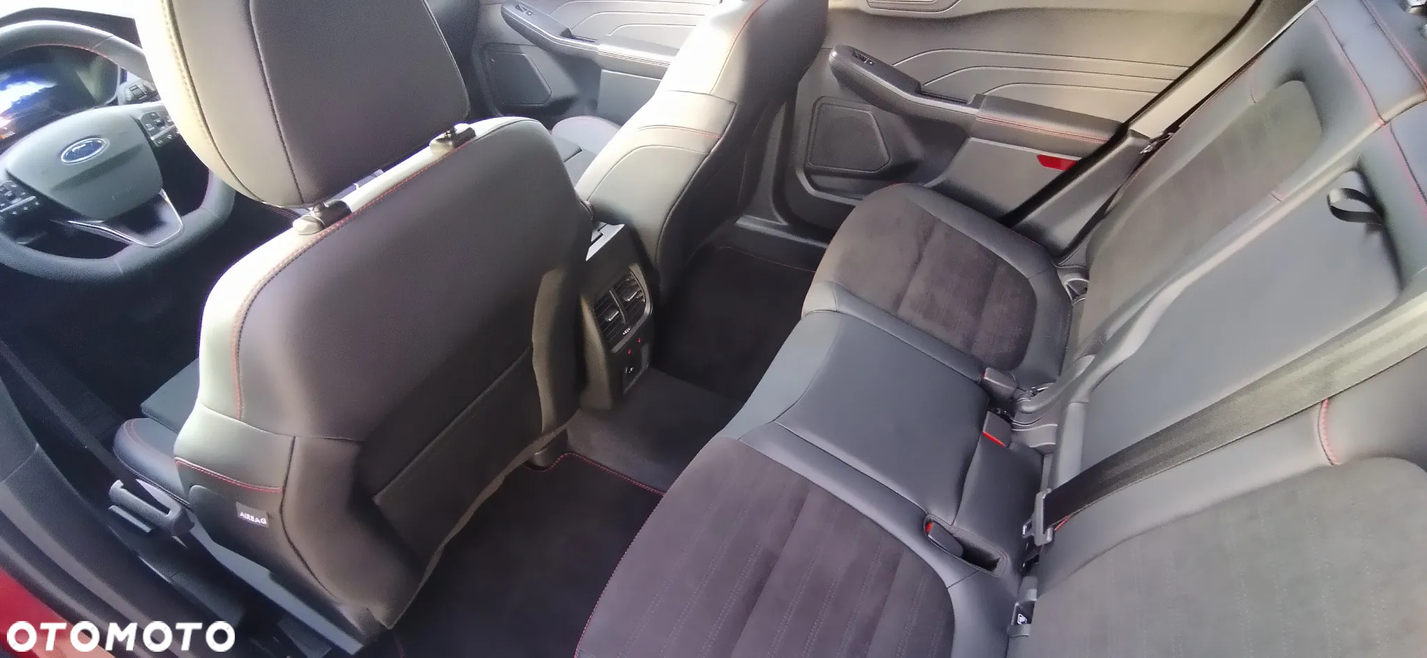 Ford Kuga - 11