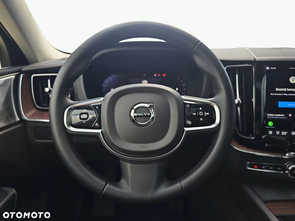 Volvo XC 60 B5 D AWD Ultimate Bright - 19