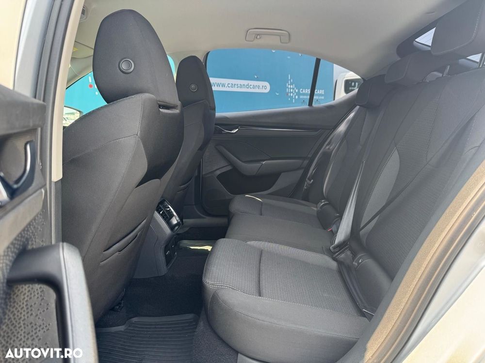 Skoda Octavia 1.5 TSI DSG Mild Hybrid Ambition - 8