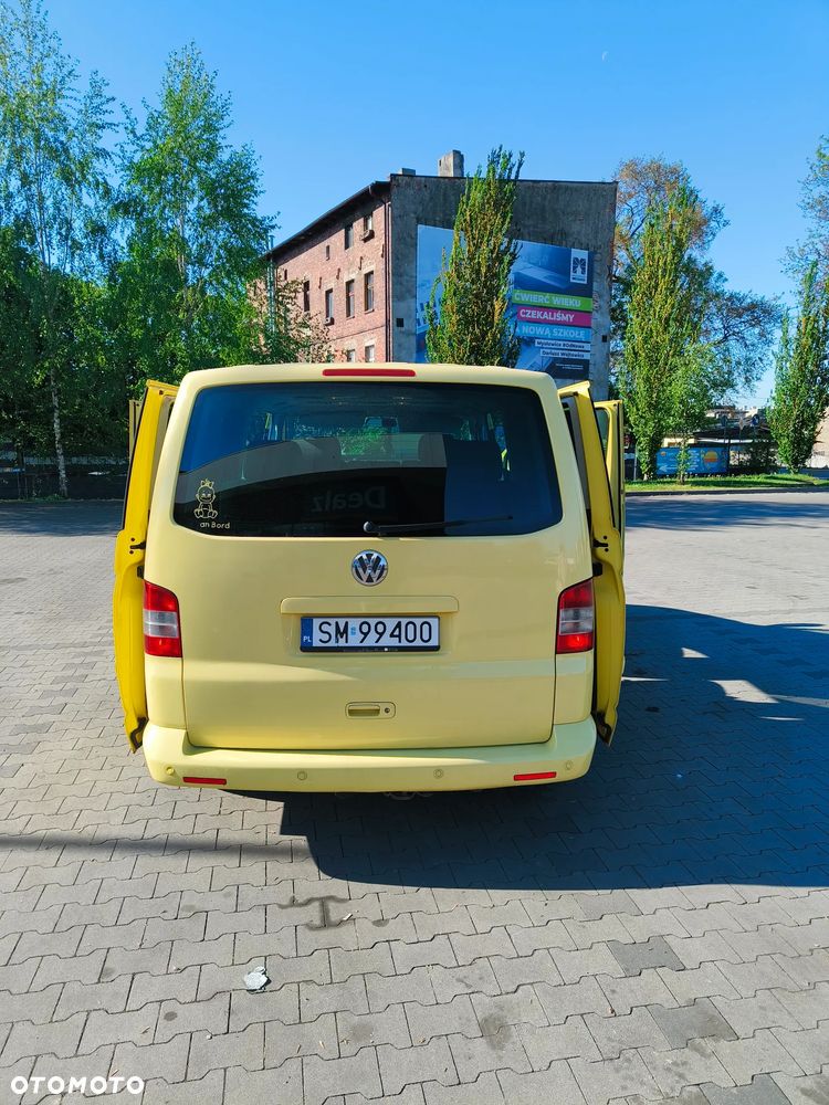 Volkswagen Multivan - 10
