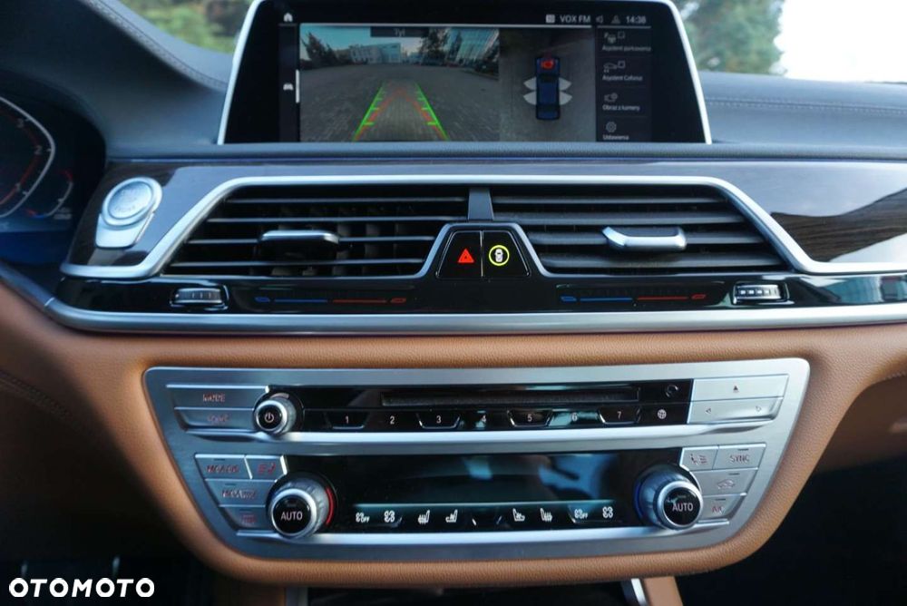 BMW Seria 7 - 10