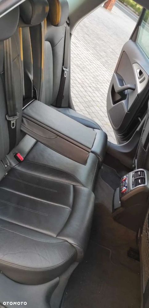 Audi A6 Avant - 31