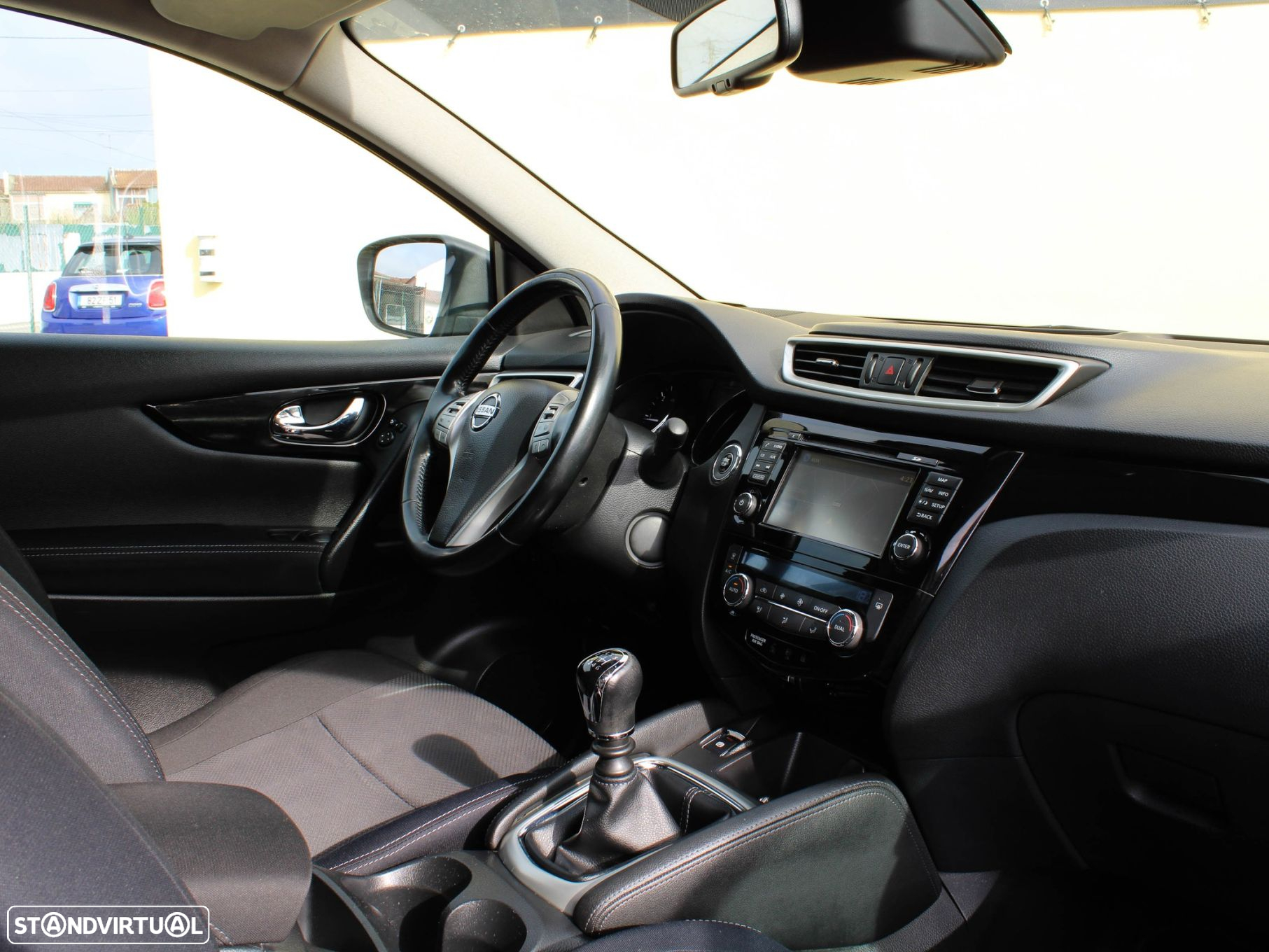 Nissan Qashqai 1.5 dCi N-Connecta 18 RS+PS - 49