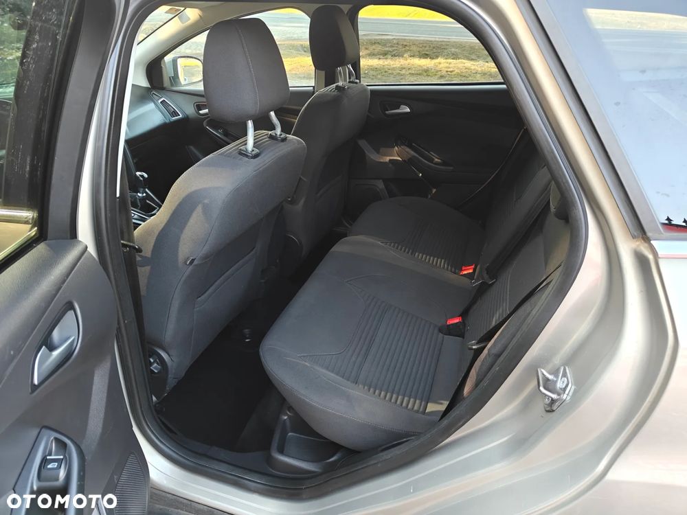 Ford Focus 1.0 EcoBoost Titanium - 11