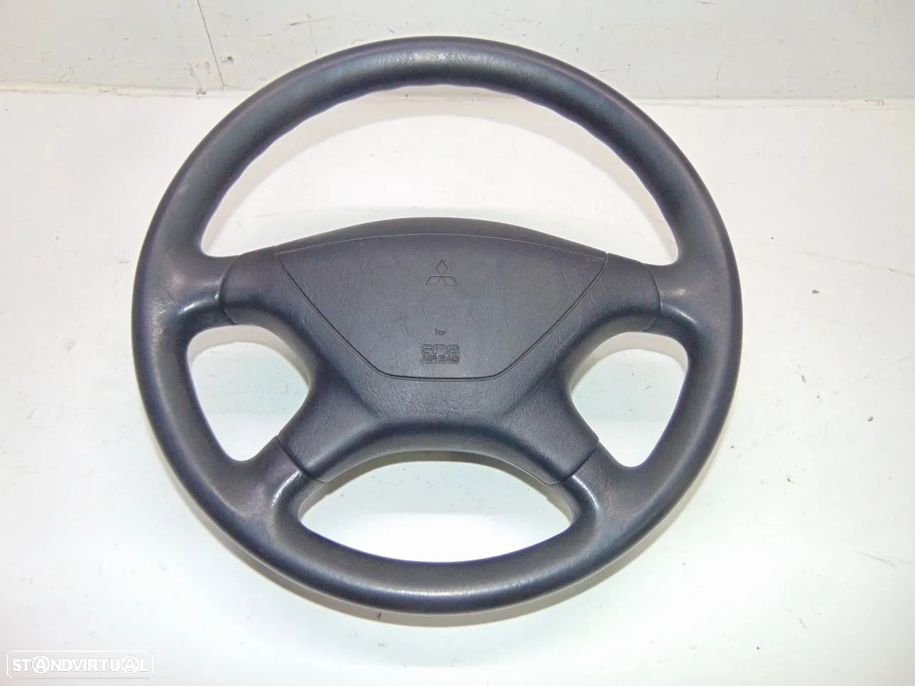 Mitsubishi space star/Cargo volante - 1