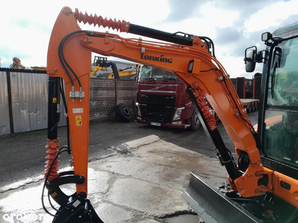 Kubota LONKING CDM6025 - 17