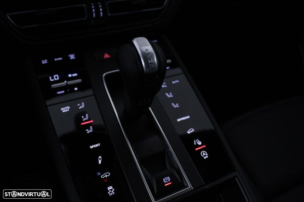 Porsche Macan Standard - 36