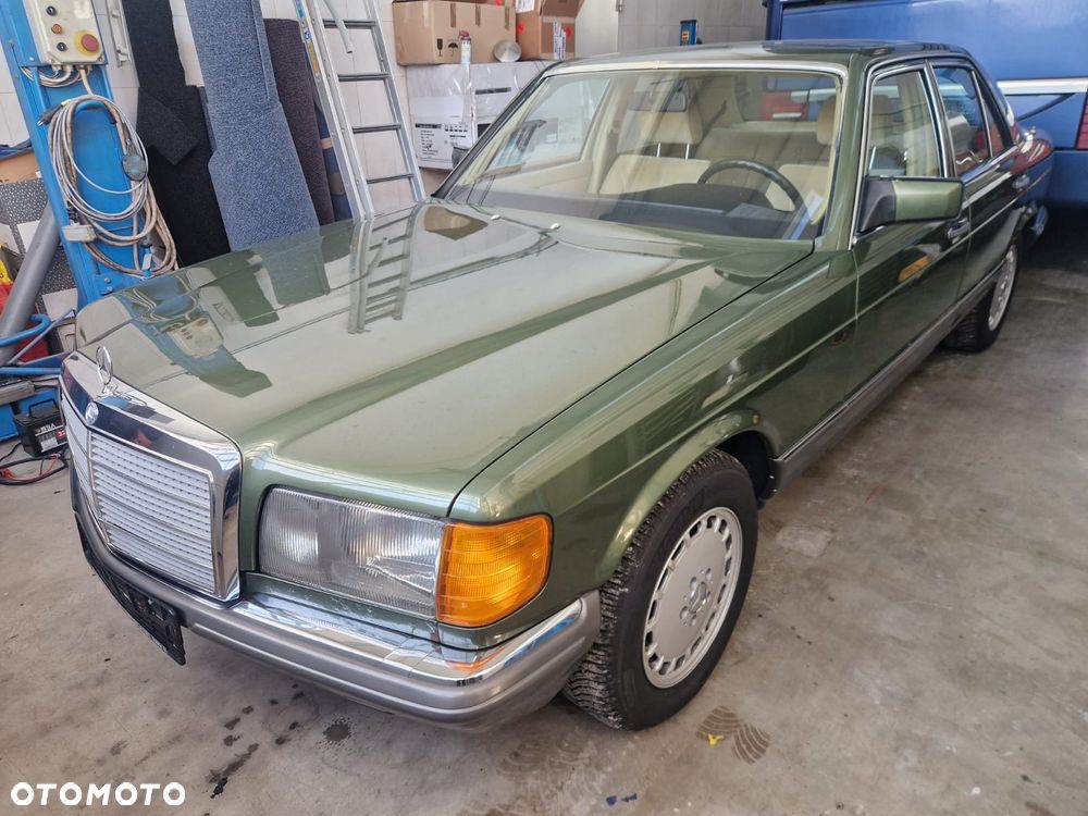 Mercedes-Benz 280 - 11