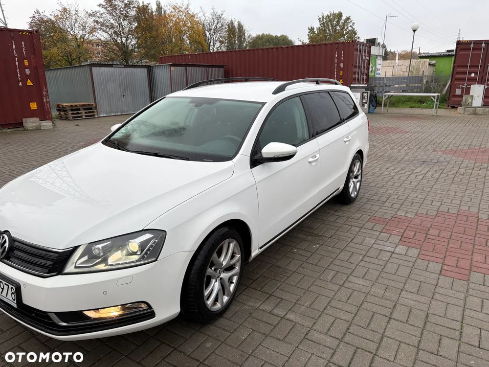 Volkswagen Passat 1.6 TDI Comfortline - 12