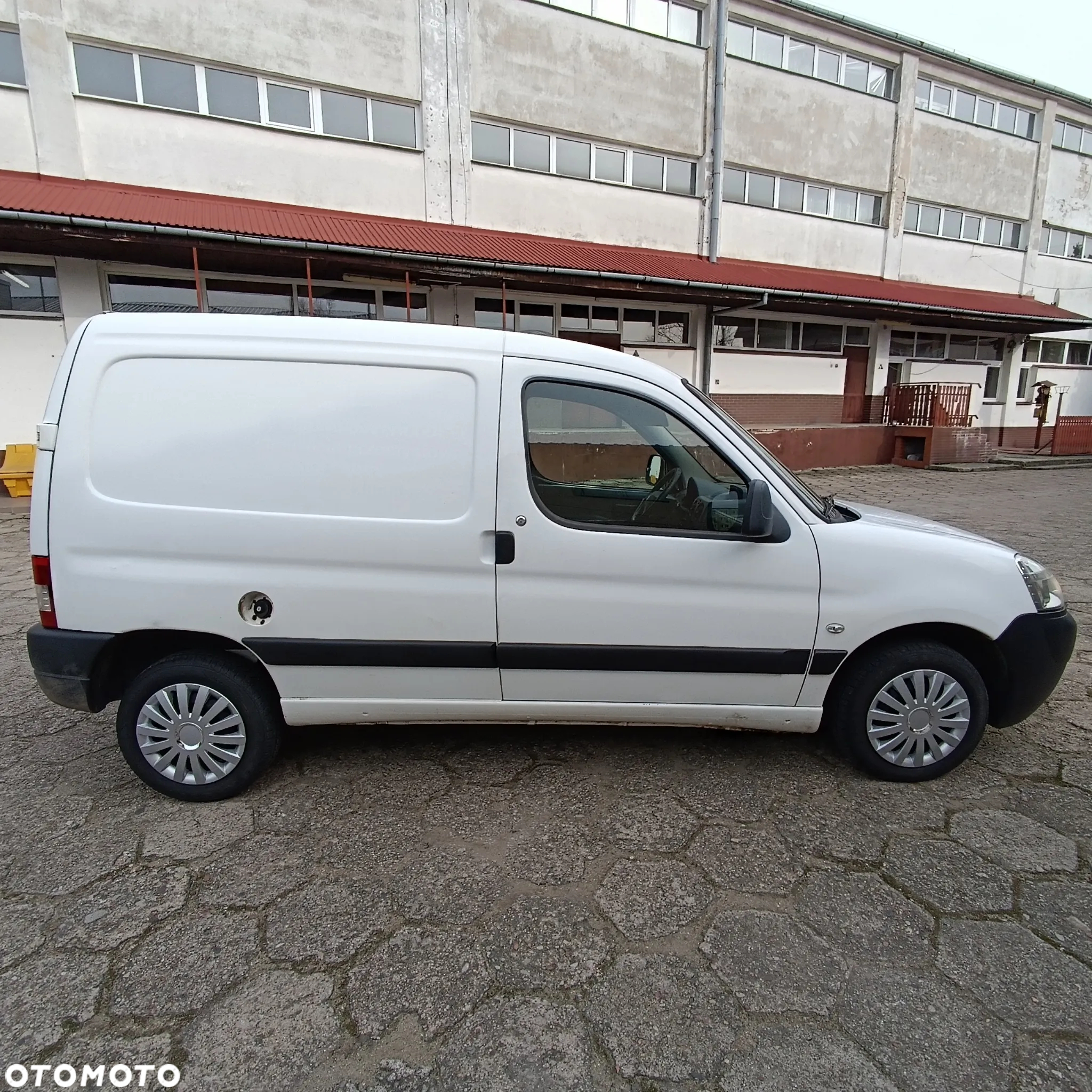Peugeot PARTNER - 4