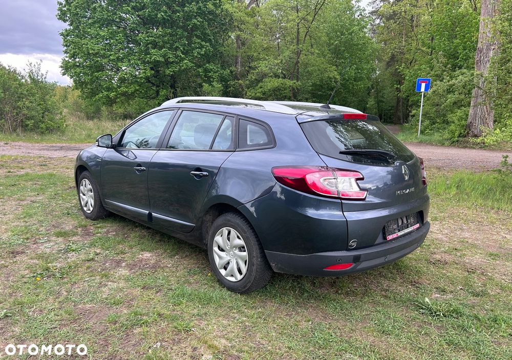 Renault Megane 1.6 16V 110 LIMITED - 4