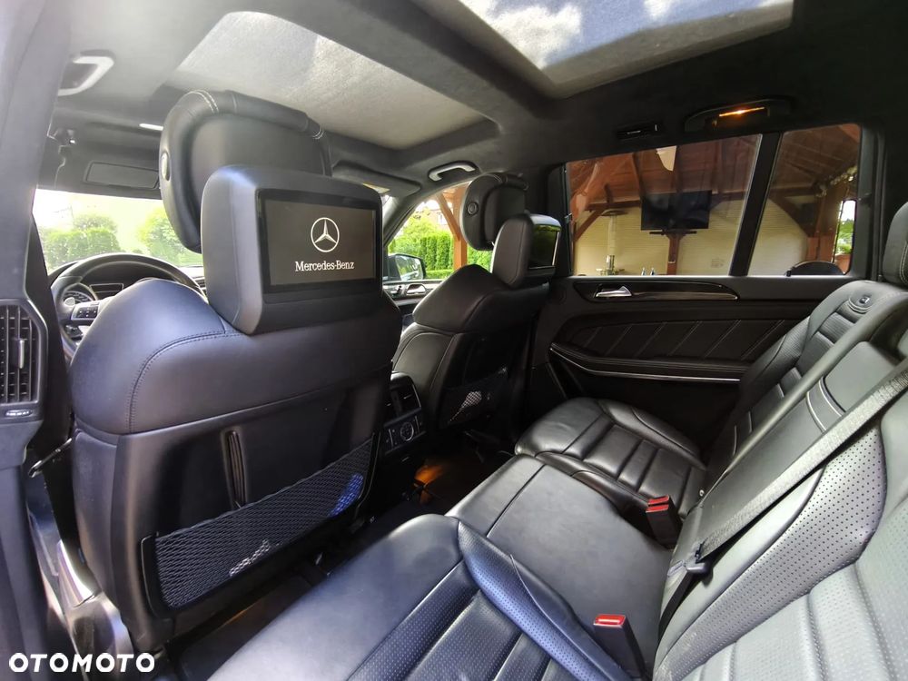 Mercedes-Benz GL 63 AMG - 12