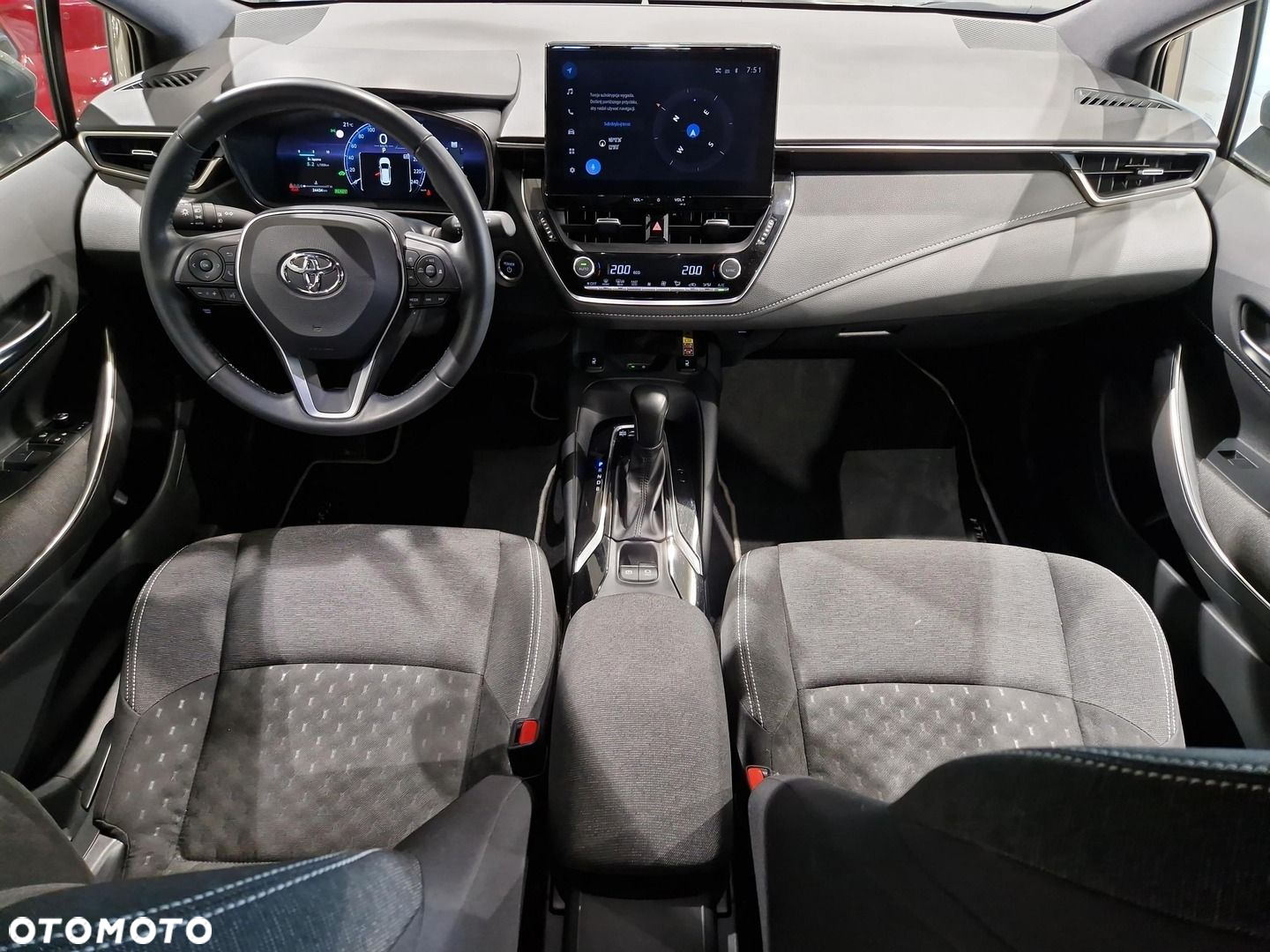 Toyota Corolla - 12